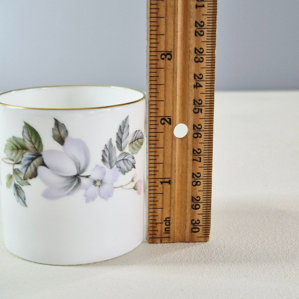 Royal Worcester June Garland Espresso Cup & Saucer 2 Sets, Pink & Purple Flower - Picture 12 of 12